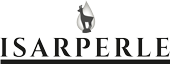 Schwarzes Logo mit der Aufschrift „ISARPERLE“ und einem stilisierten Tropfensymbol mit einer Ziege darüber, unterstrichen von einer schwarzen Linie.