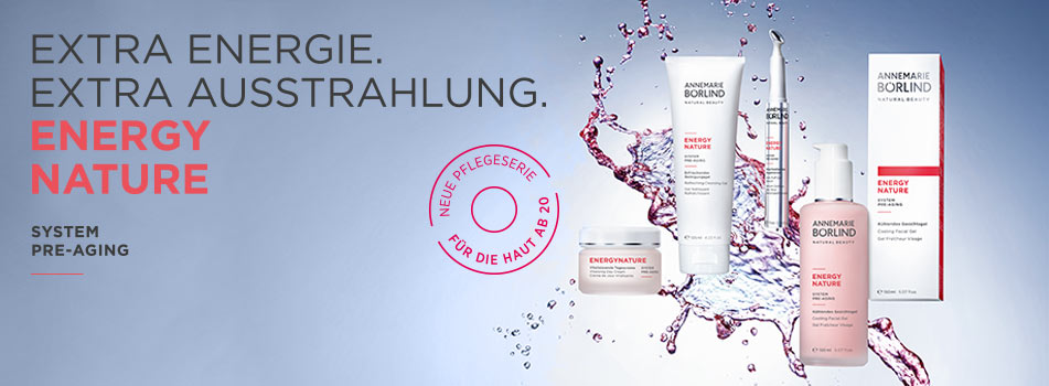 ANNEMARIE BÖRLIND Energy Nature Pflegeserie – neue Pre-Aging-Linie für Haut ab 20 mit Extra Energie und Ausstrahlung. Abgebildet sind mehrere Produkte der Serie vor einem Wassersplash-Hintergrund.