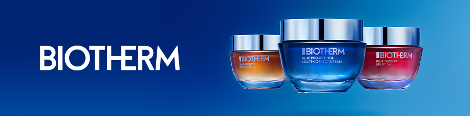 Werbung für Biotherm Gesichtspflegeprodukte. Drei Tiegel stehen nebeneinander: ein goldfarbener mit 'Blue Retinol Eye', ein blauer mit 'Blue Pro-Retinol Multi-Correct Cream' und ein roter mit 'Blue Therapy Uplift Day'. Links steht das Biotherm-Logo auf dunkelblauem Hintergrund.