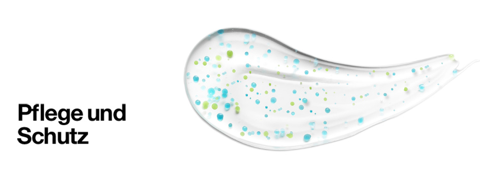 Transparente Geltextur mit grünen und blauen Mikroperlen auf weißem Hintergrund. Links im Bild steht in schwarzer Schrift 'Pflege und Schutz'.