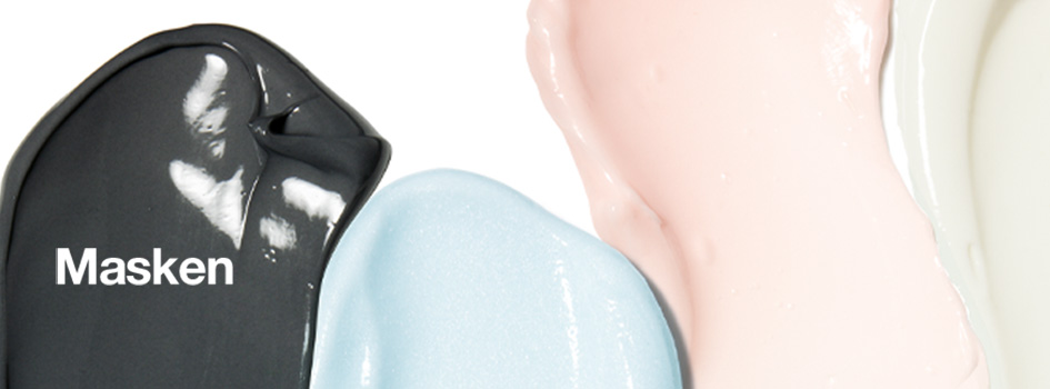 Vier verschiedenfarbige Creme-Texturen – schwarz, hellblau, rosa und weiß – nebeneinander aufgetragen, mit dem Text 'Masken' auf dem schwarzen Bereich.