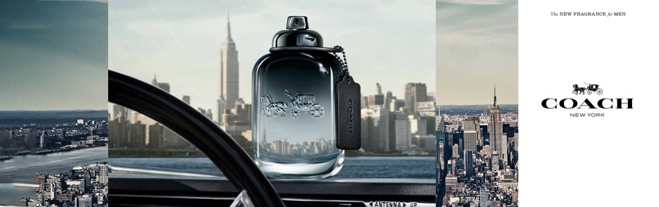 Ein eleganter Flakon des Coach Herrendufts steht auf einem Armaturenbrett vor der Skyline von New York mit dem Empire State Building im Hintergrund. Links im Bild ist das Lenkrad eines klassischen Autos zu sehen. Rechts das Coach New York Logo mit dem Hinweis 'The New Fragrance for Men'.
